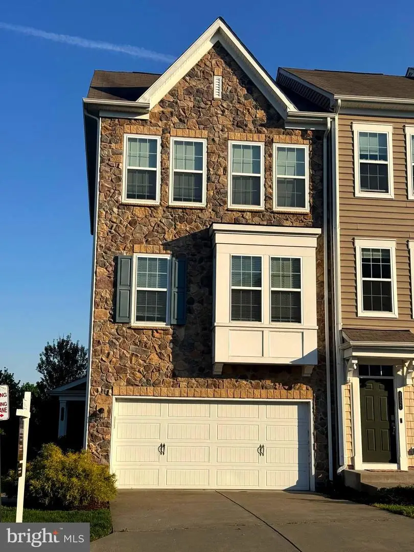 45029 Graduate Ter, Ashburn, VA 20147 - #1