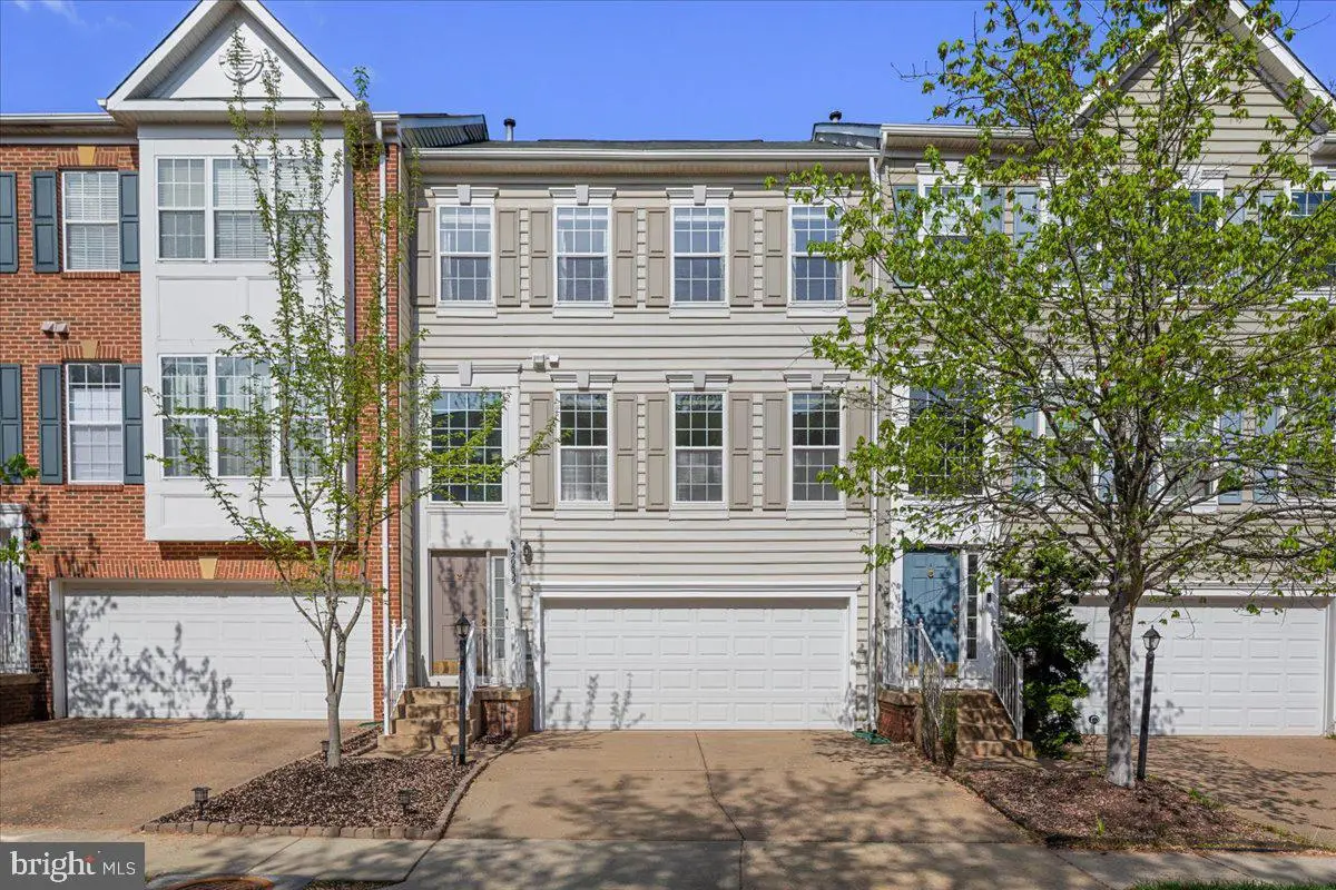 20839 Miranda Falls Sq, Sterling, VA 20165 - #1