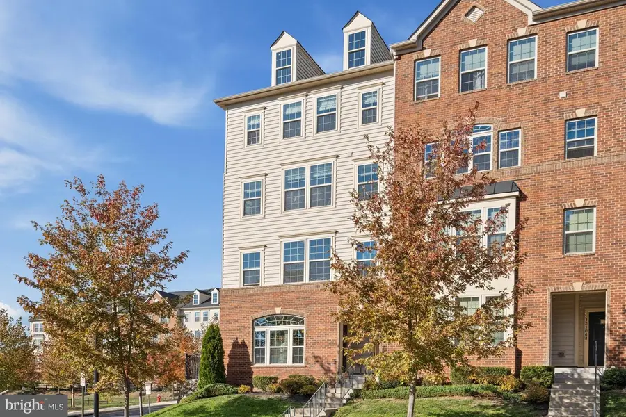 42102 Winning Glory Dr, Aldie, VA 20105 - #2