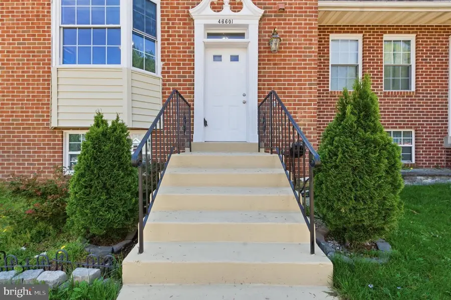 46601 Carriage Ct, Sterling, VA 20164 - #3