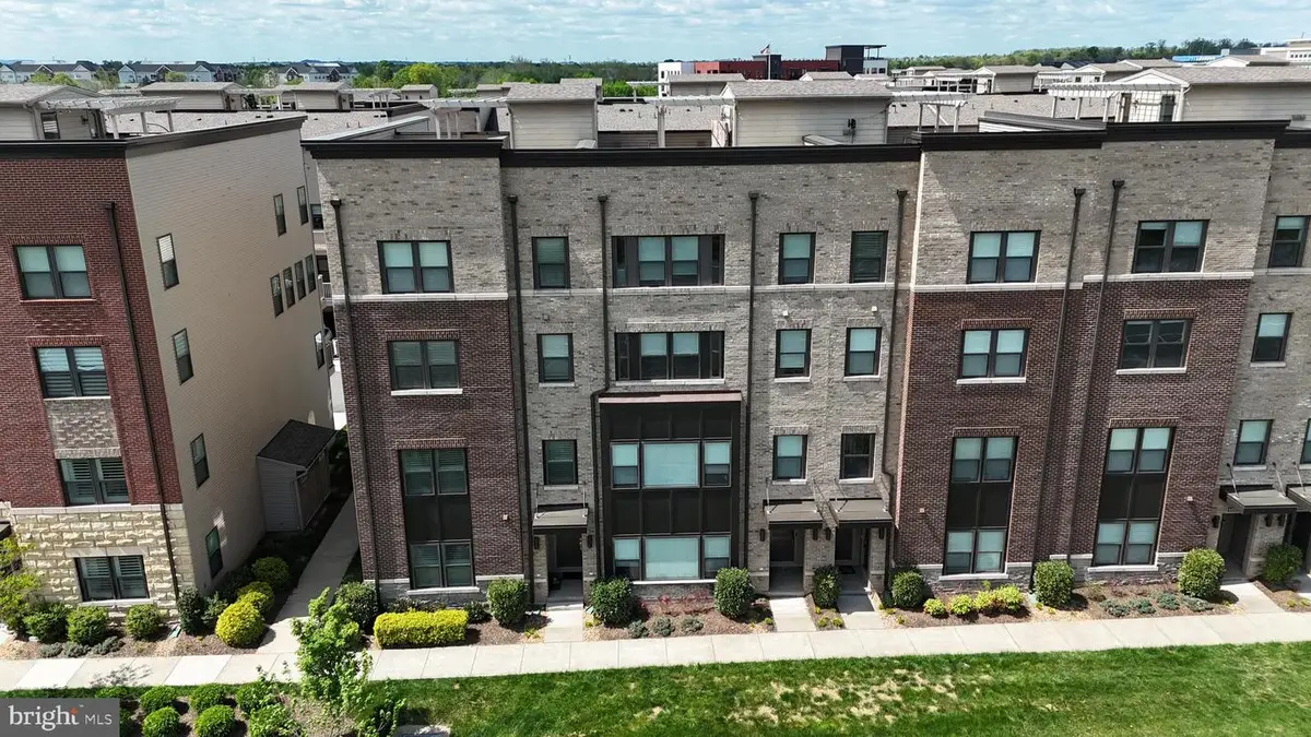 44824 Tiverton Sq, Ashburn, VA 20147 - #1