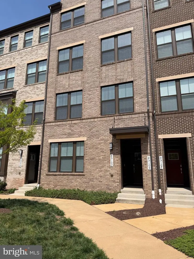 45103 Cappamore Ter, Sterling, VA 20166 - #1