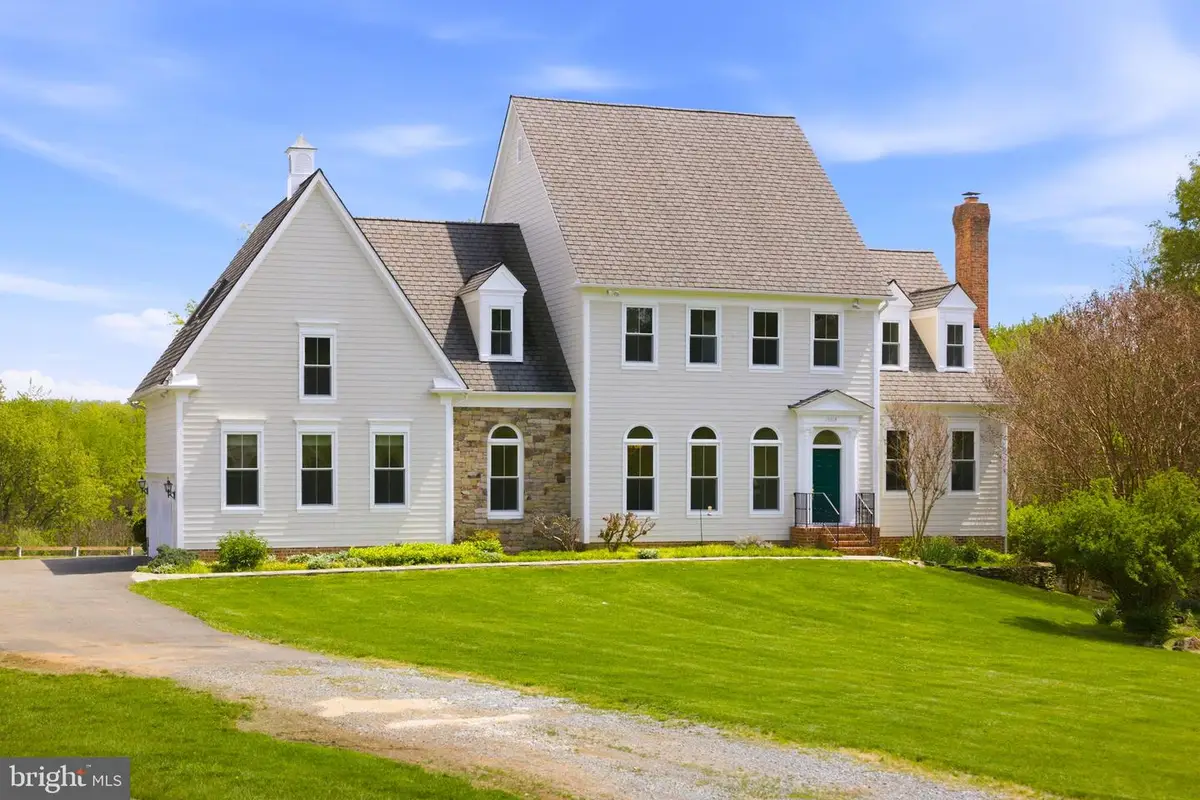 15018 Clover Hill Rd, Waterford, VA 20197 - #1