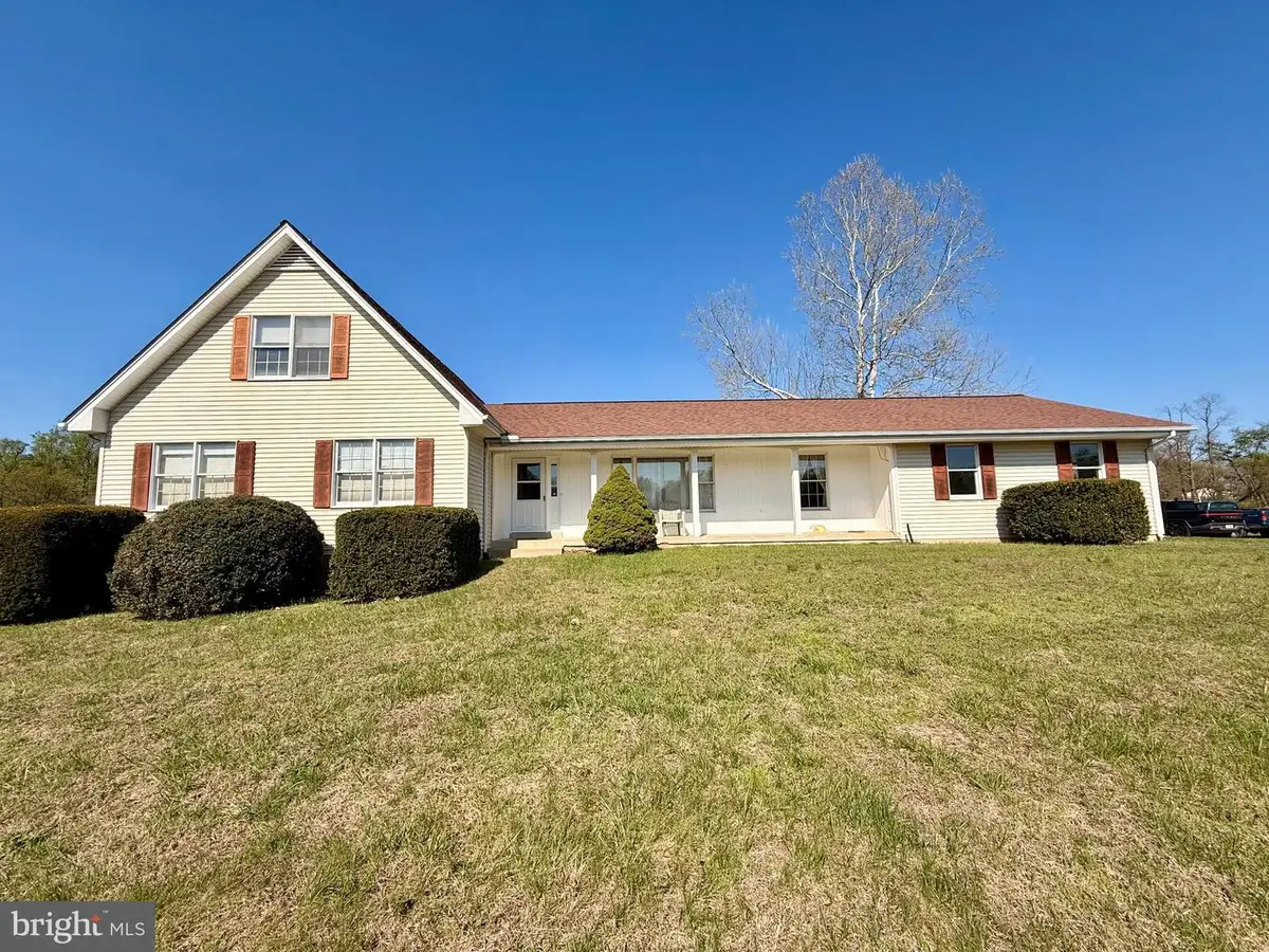 40297 Braddock Rd, Aldie, VA 20105 - #1