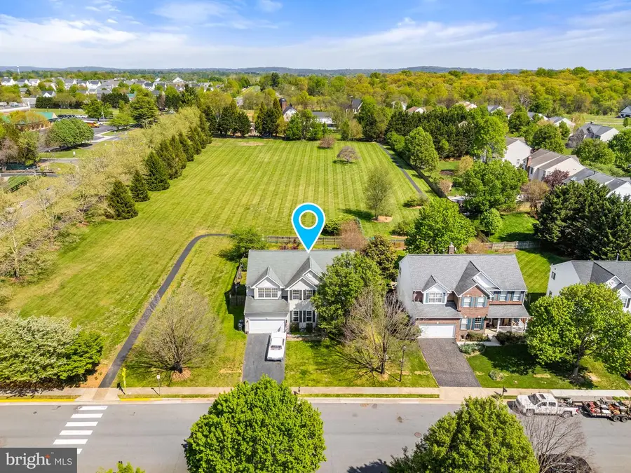 800 Valley Springs Dr, Purcellville, VA 20132 - #3