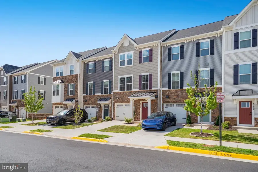 46360 Mount Kellogg Ter, Sterling, VA 20164 - #3