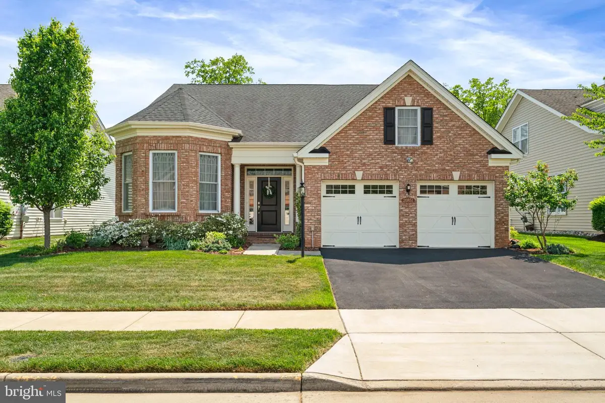 20851 Saber Jet Pl, Ashburn, VA 20147 - #1