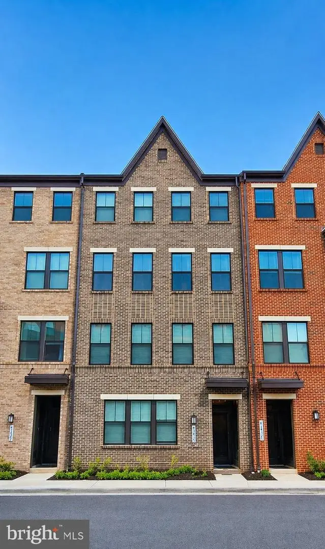 43428 Stonewood Crossing Ter, Ashburn, VA 20148 - #1