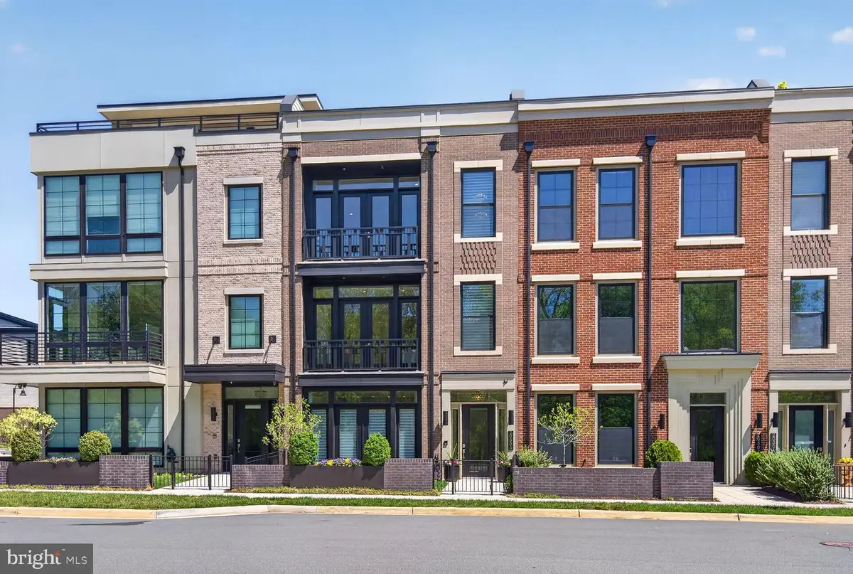 20300 Northpark Dr, Ashburn, VA 20147 - #1