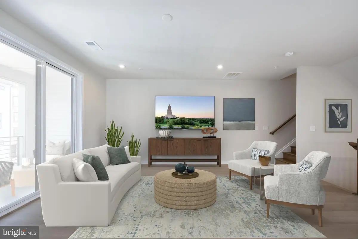 22109 Midmoore Dr, Ashburn, VA 20148 - #1