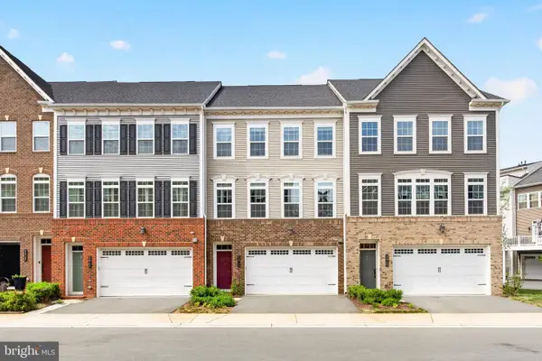 42706 Burbank Ter, STERLING, VA 20166