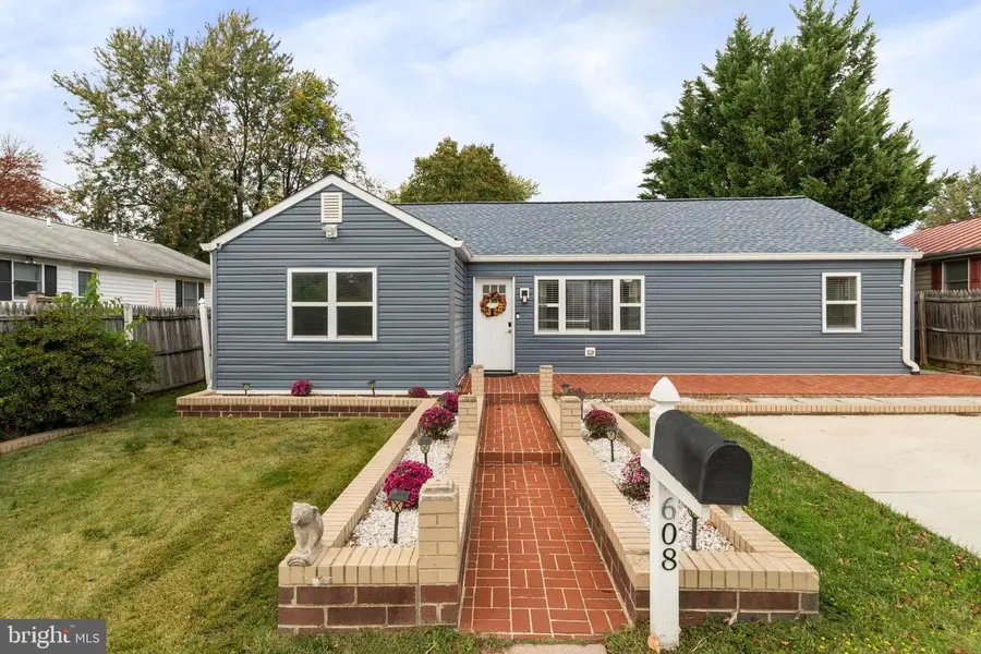 608 Ne Blue Ridge Ave Ne, Leesburg, VA 20176 - #3