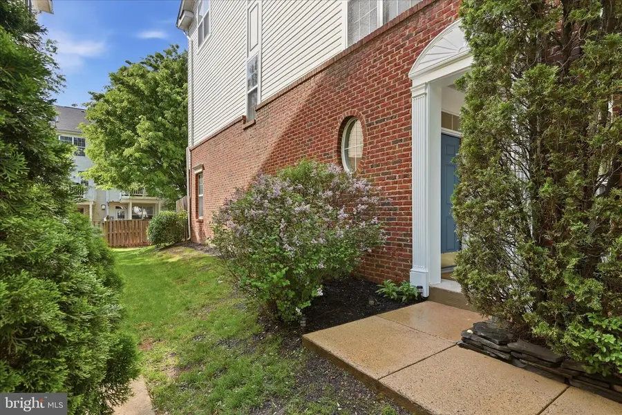 20471 Greymont Ter, Ashburn, VA 20147 - #3