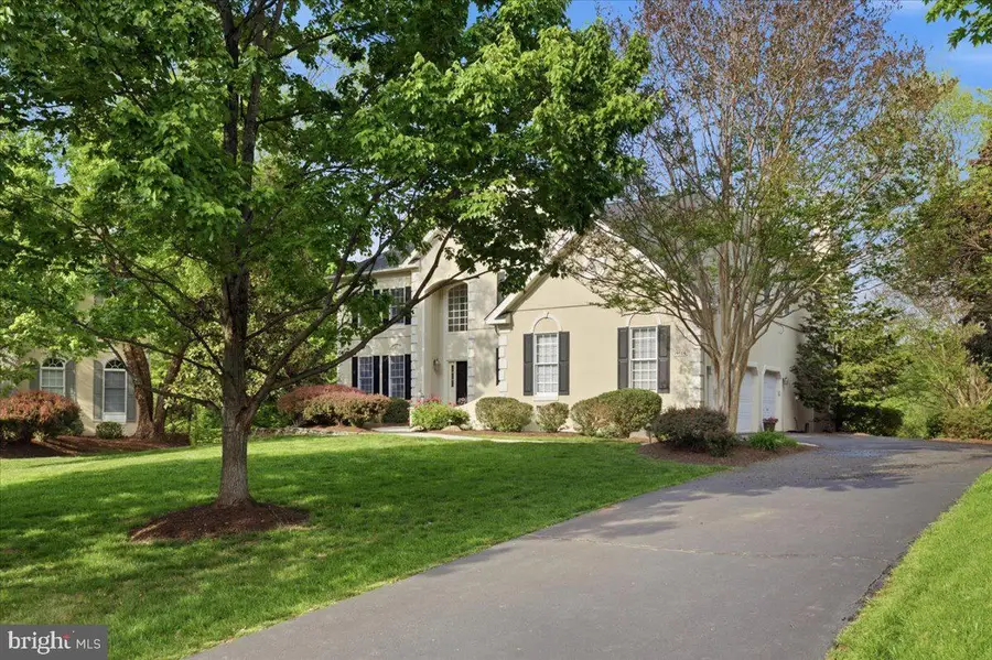 19586 Saratoga Springs Pl, Ashburn, VA 20147 - #2