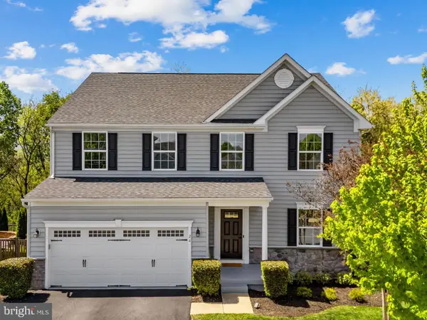 24 Eisentown Dr, LOVETTSVILLE, VA 20180