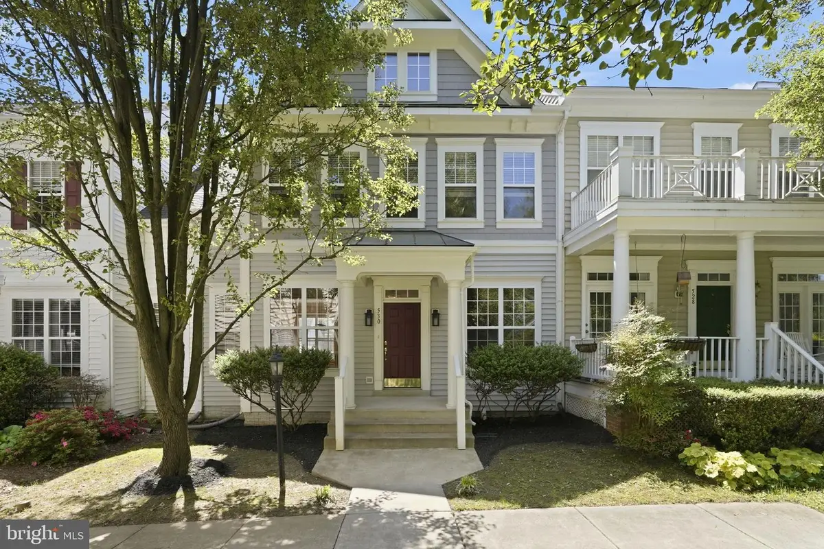 530 Gentlewood Sq, Purcellville, VA 20132 - #1