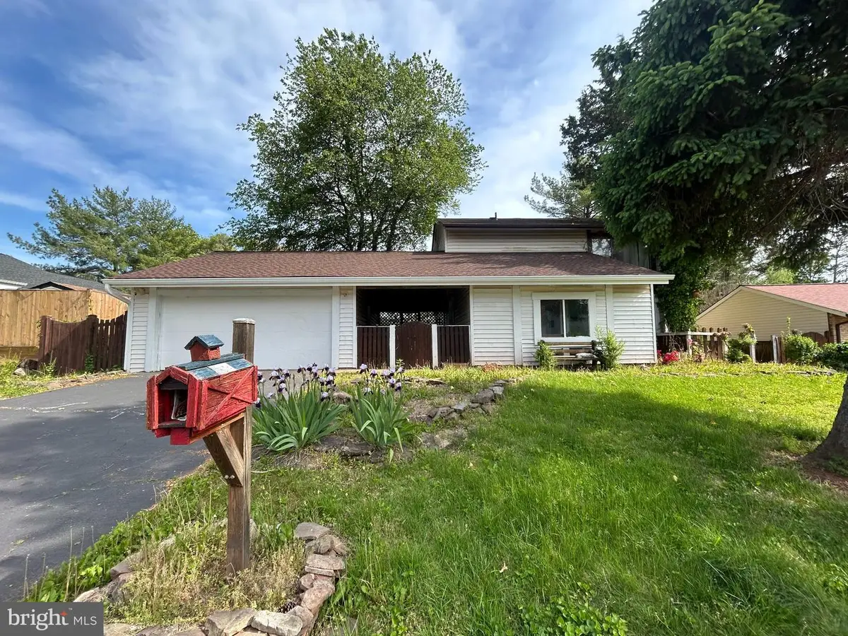 102 Wrightwood Pl, Sterling, VA 20164 - #1