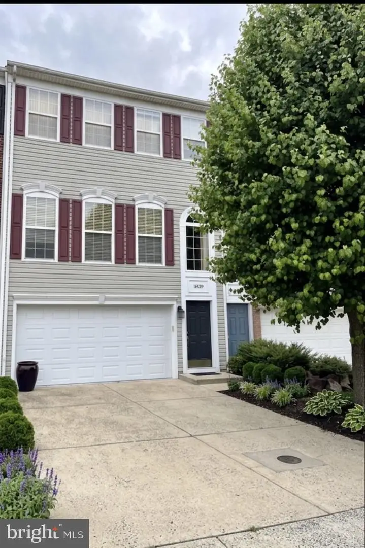 18495 Sierra Springs Sq, Leesburg, VA 20176 - #1
