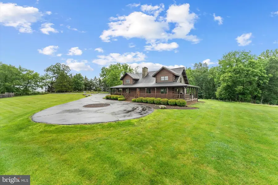 18837 Trinity Church Rd, Purcellville, VA 20132 - #2