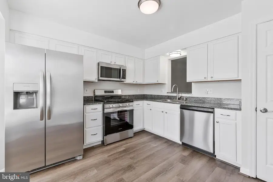 43123 Gatwick Sq, Ashburn, VA 20147 - #3