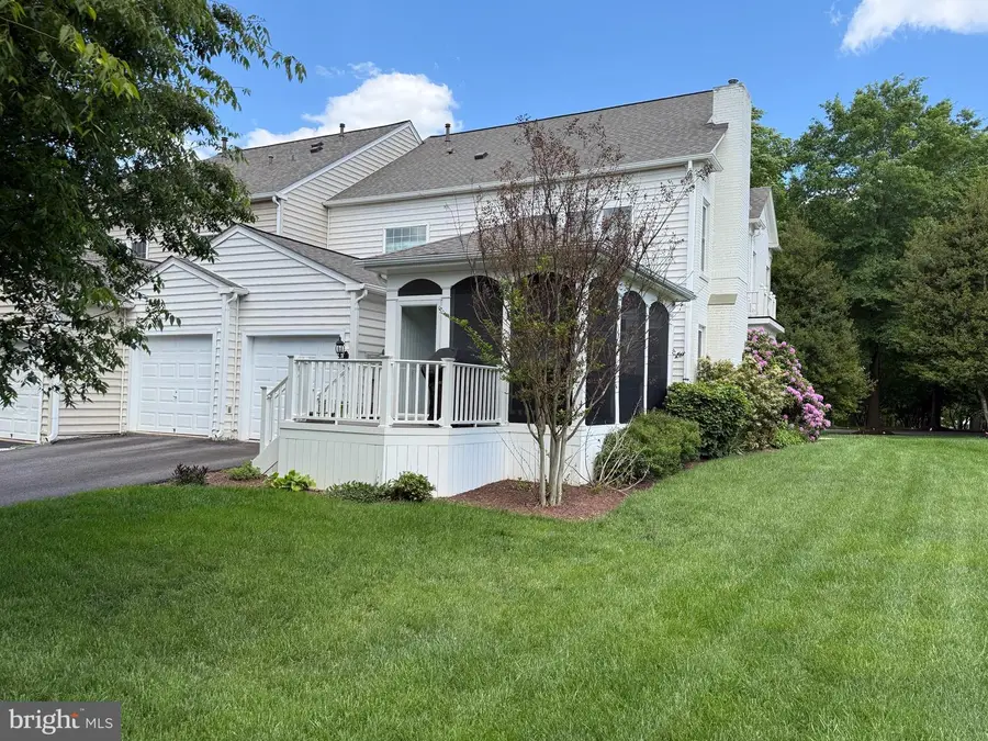 20729 Red Cedar Dr, Leesburg, VA 20175 - #3