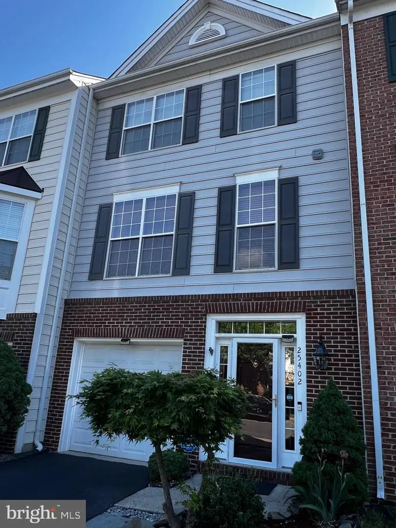 25402 Upper Clubhouse Dr, Chantilly, VA 20152 - #2
