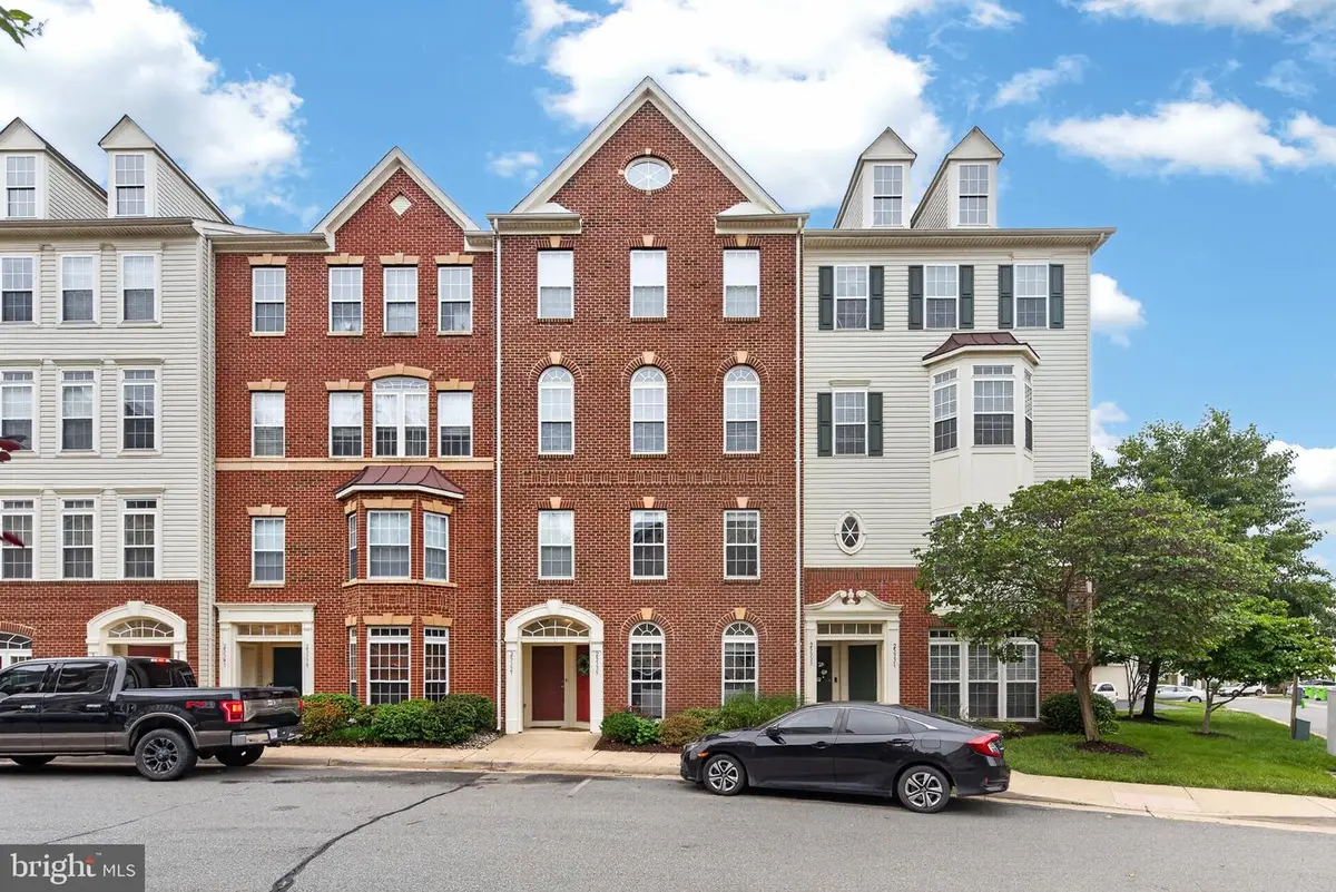 25335 Curiosity Sq, Aldie, VA 20105 - #1