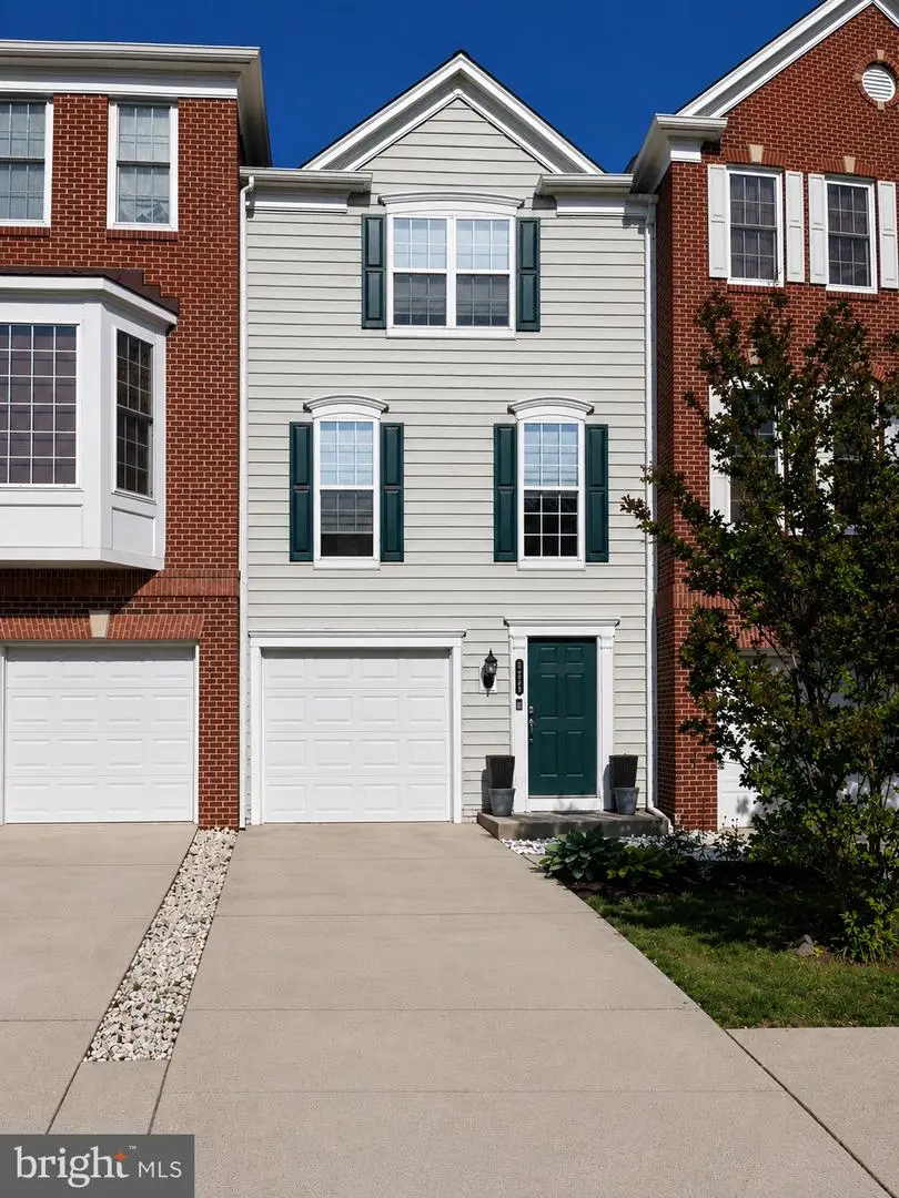 42878 Bittner Sq, Ashburn, VA 20148 - #1