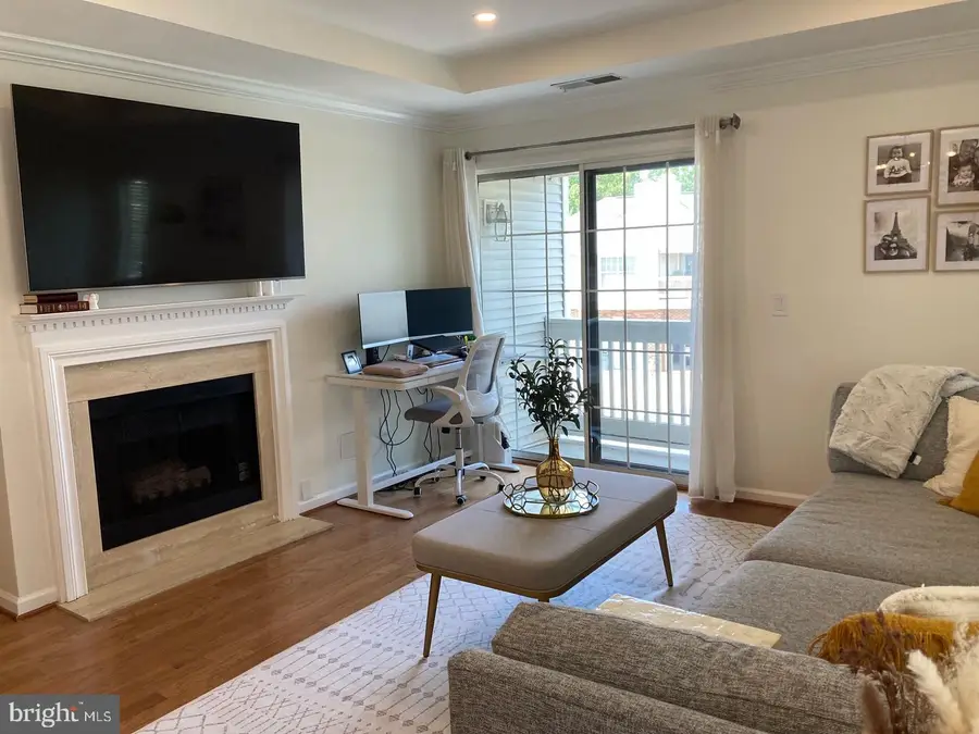 45071 Brae Ter #202, Ashburn, VA 20147 - #2