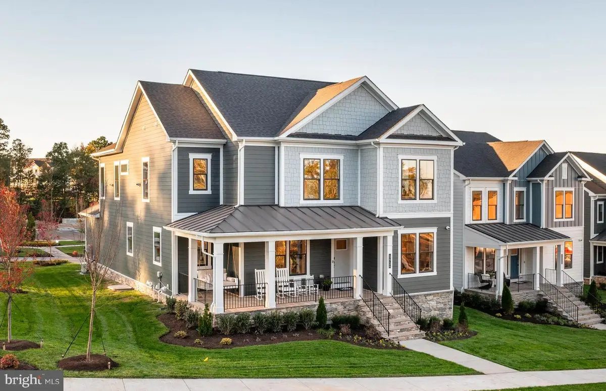 18326 Chutnee Run Dr, Leesburg, VA 20176 - #1
