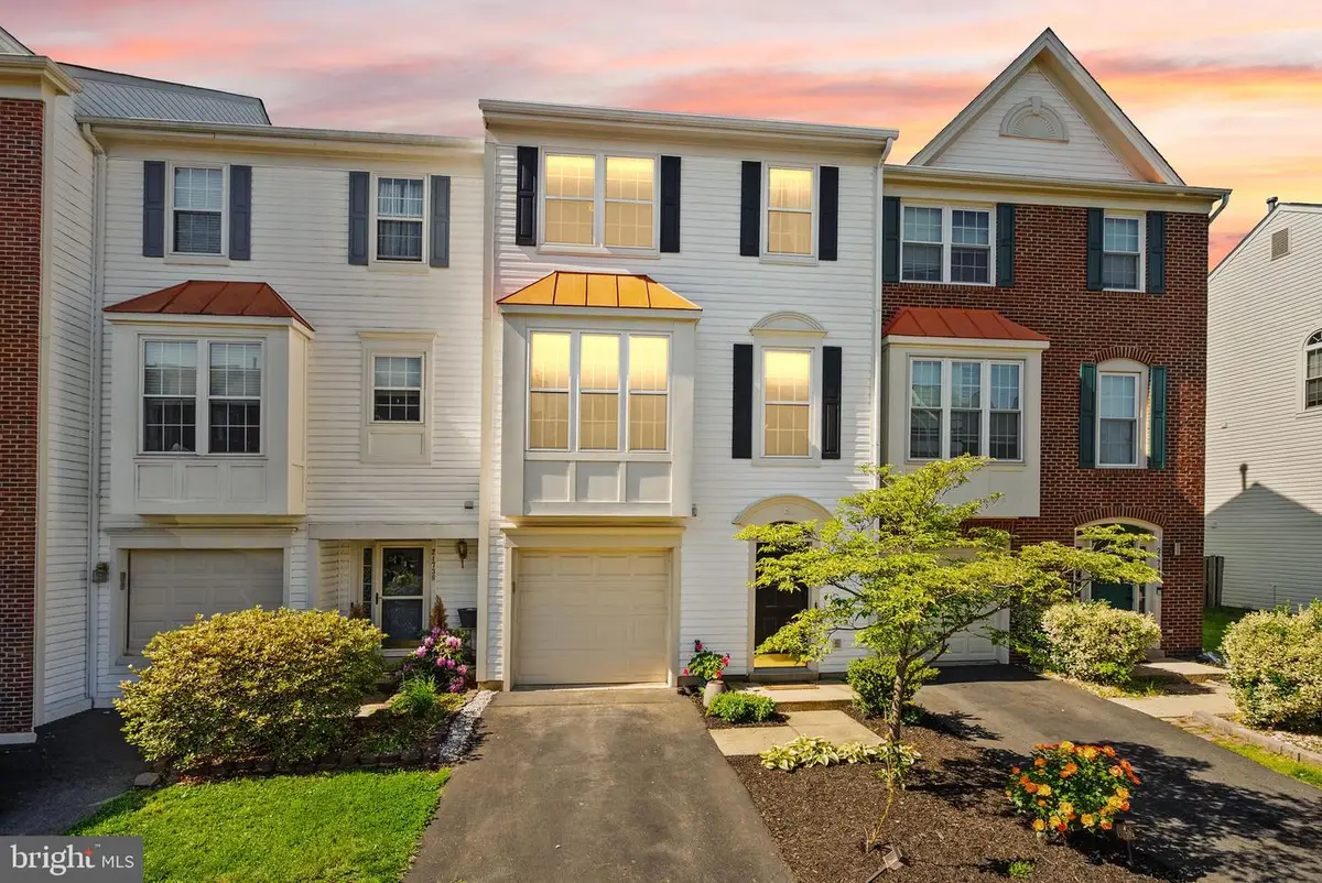 21740 Kings Crossing Ter, Ashburn, VA 20147 - #1