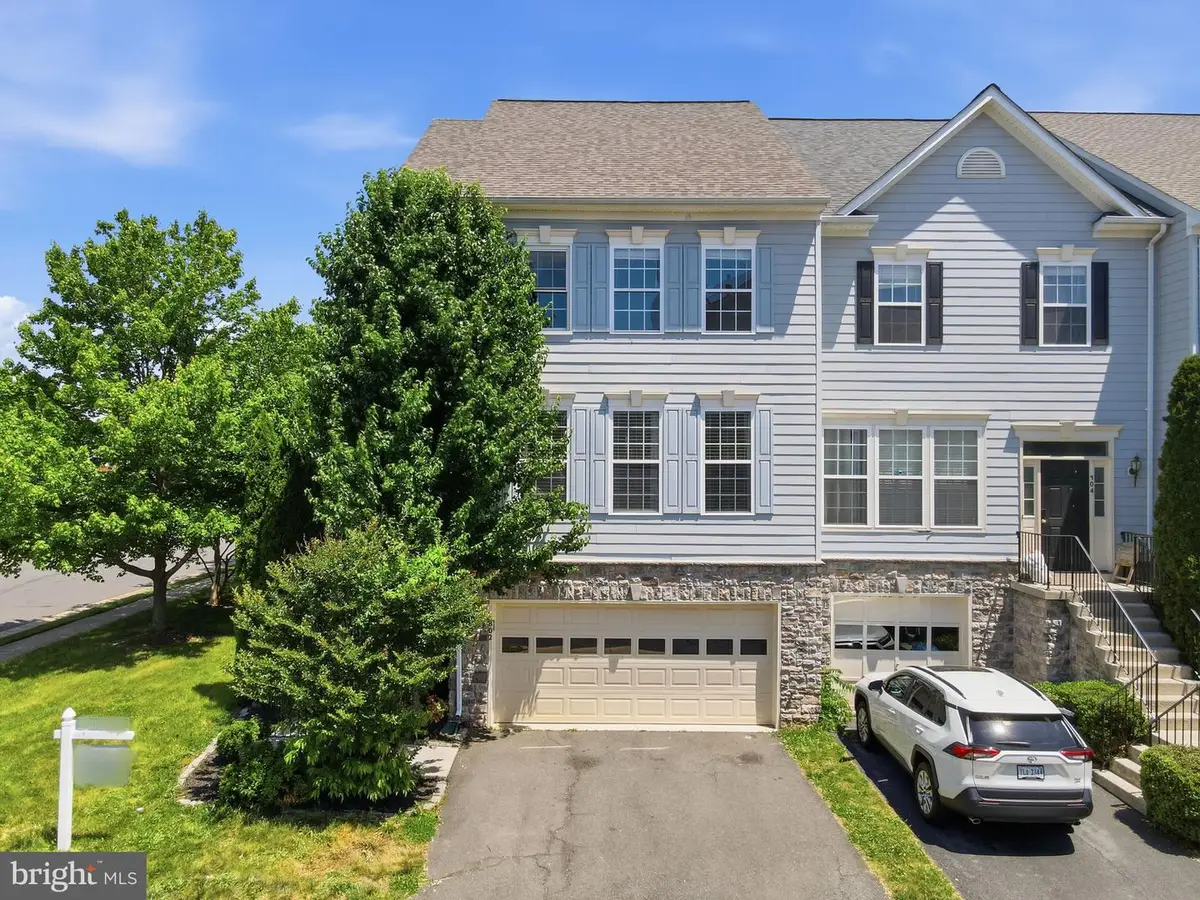 802 Ferndale Ter Ne, Leesburg, VA 20176 - #1