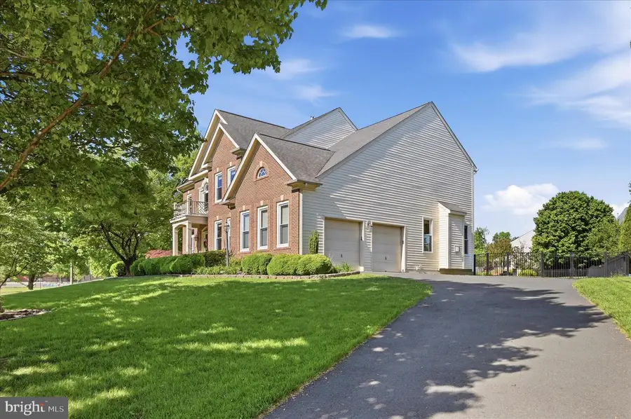 301 Shiloh Pl Se, Leesburg, VA 20175 - #2