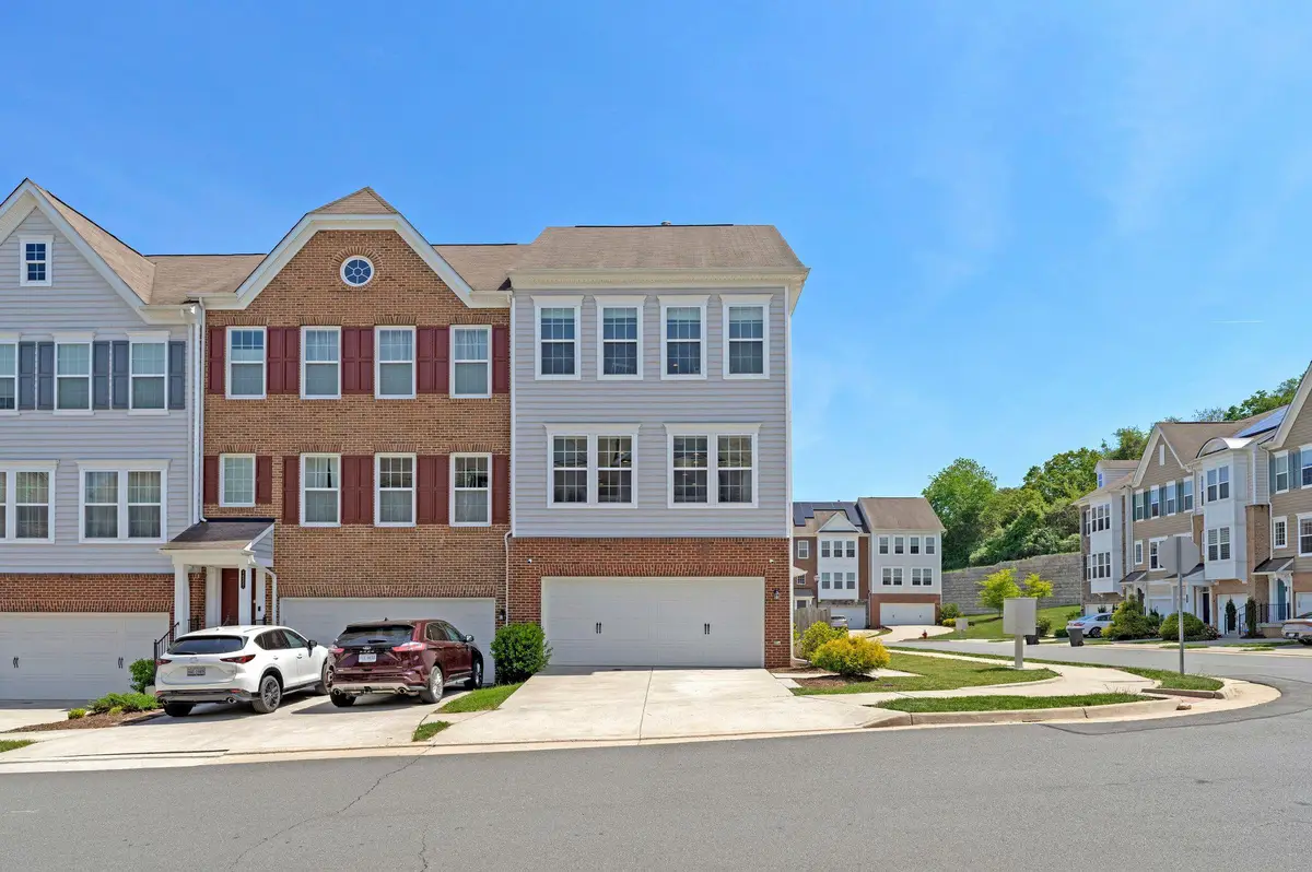 44955 Bishop Ter, Ashburn, VA 20147 - #1