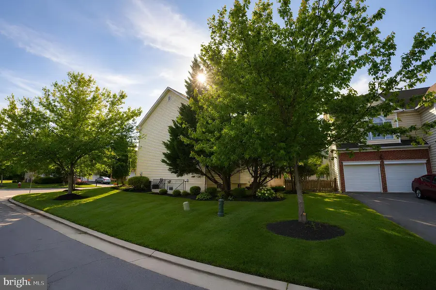 42848 Sidney Pl, Ashburn, VA 20148 - #3