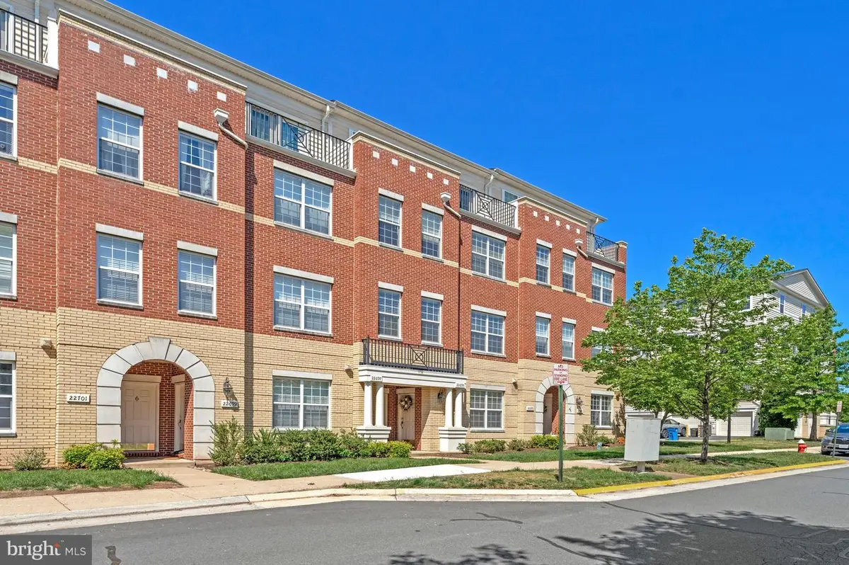 22695 Verde Gate Ter, Brambleton, VA 20148 - #1