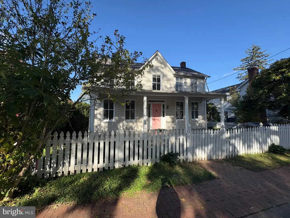 210 Cornwall St Nw, Leesburg, VA 20176 - #1