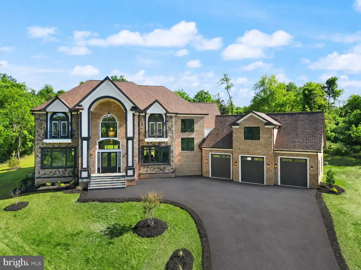 40925 Alysheba Dr, Leesburg, VA 20176 - #1