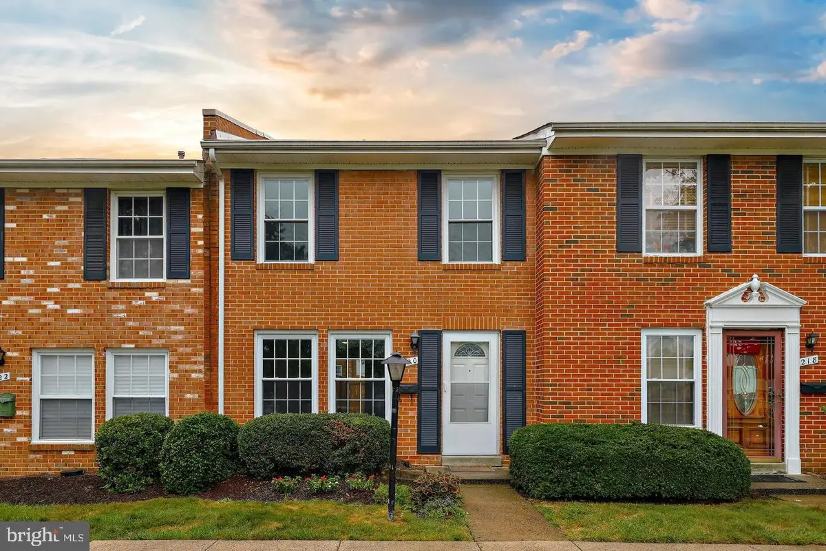220 N Sterling Blvd, Sterling, VA 20164 - #1