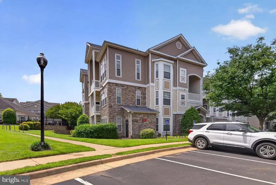 504 Sunset View Ter Se #301, Leesburg, VA 20175 - #2