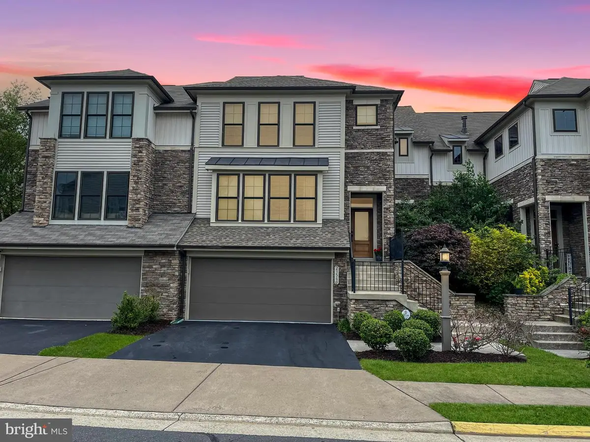 23560 Epperson Sq, Brambleton, VA 20148 - #1