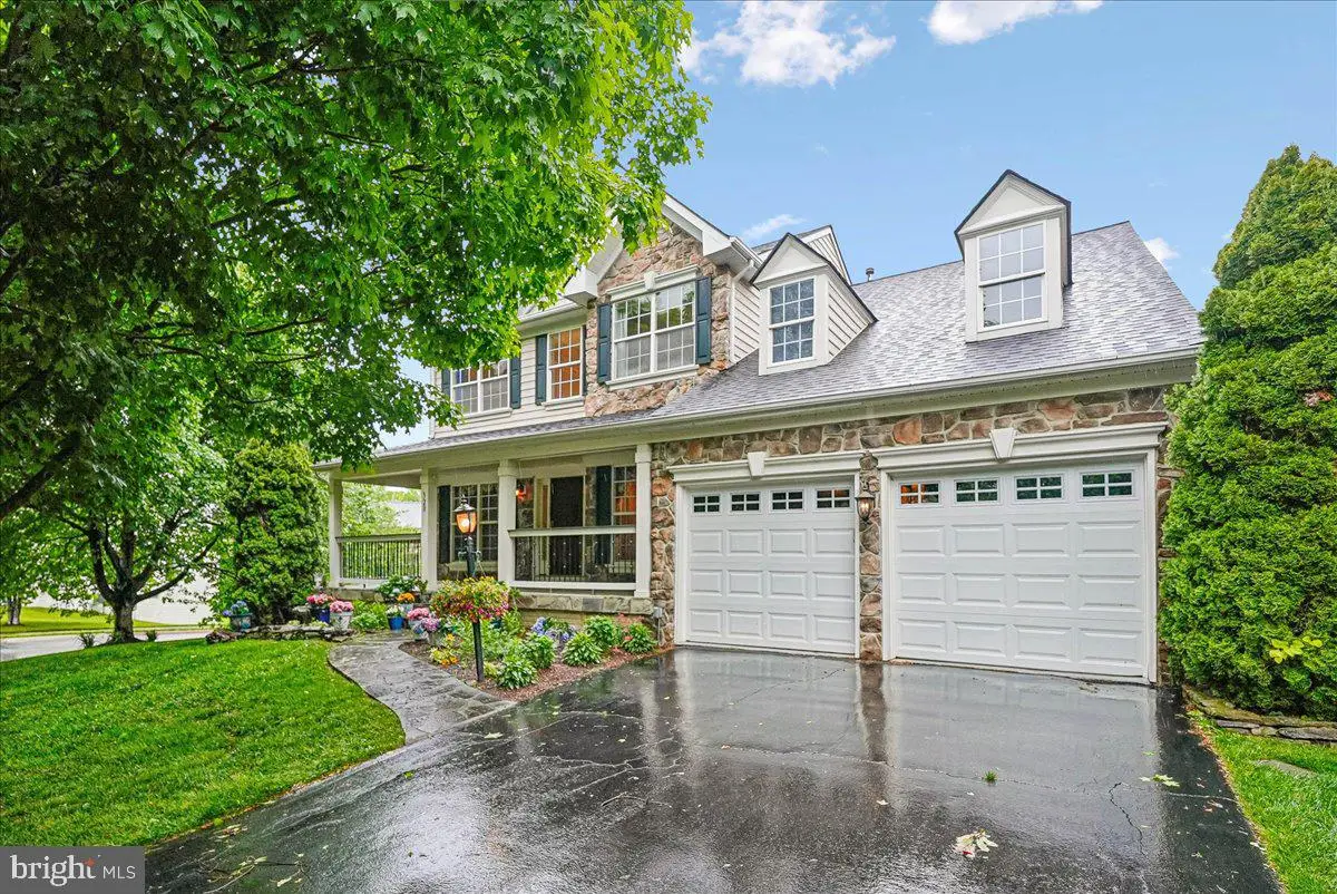 320 N Constitution Way, Purcellville, VA 20132 - #1