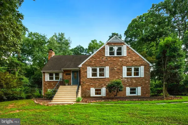 45383 Persimmon Ln, STERLING, VA 20165