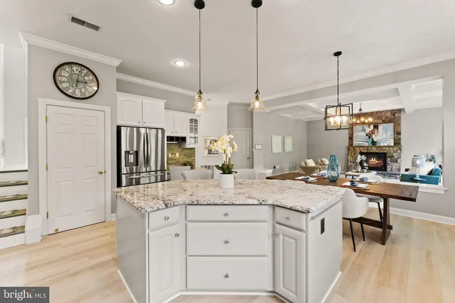 22566 Forest Run Dr, Ashburn, VA 20148 - #3