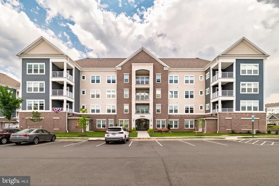 21914 Hawksbill High Cir #204, Sterling, VA 20164 - #2