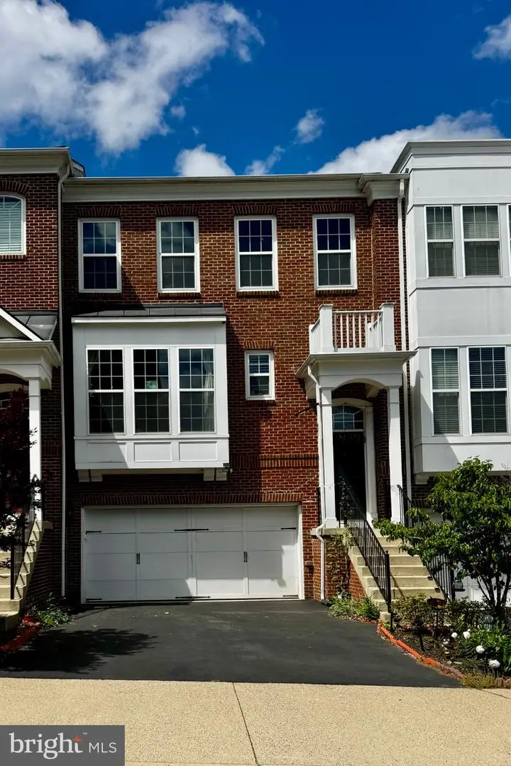 20697 Erskine Ter, Ashburn, VA 20147 - #1