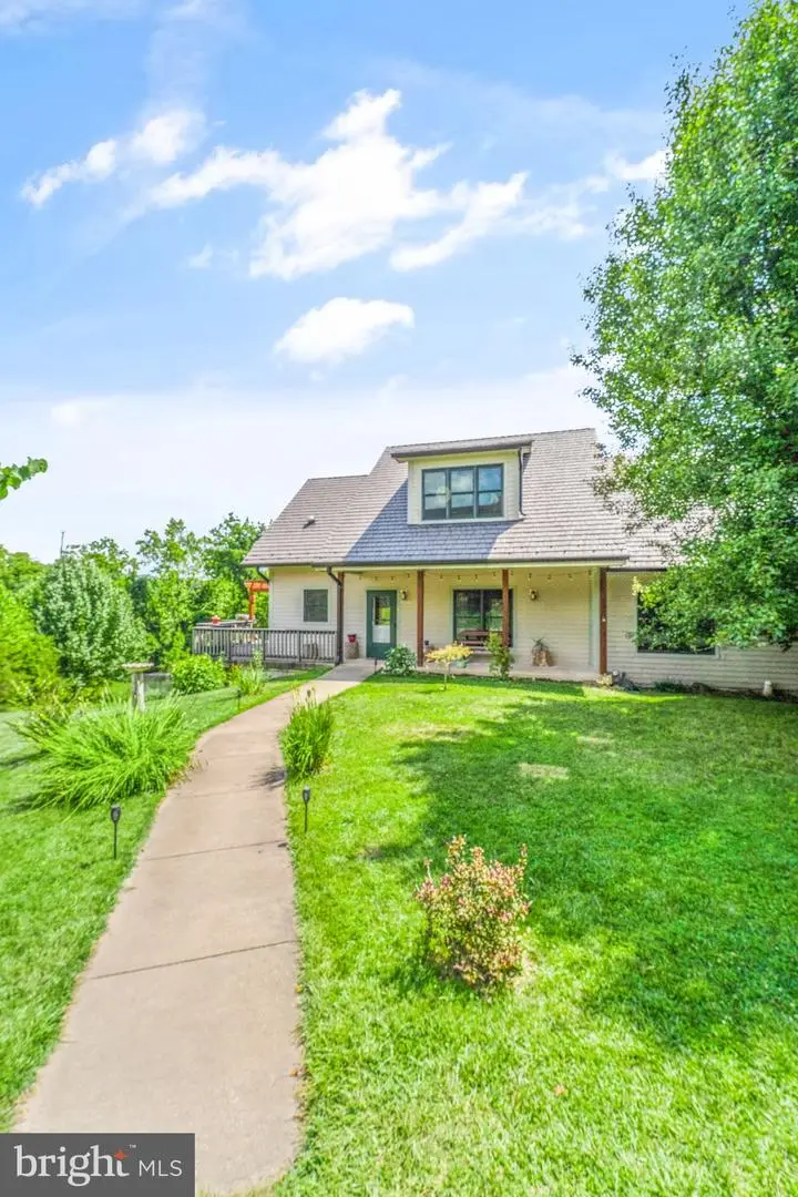 40989 Redwing Song Ln, Lovettsville, VA 20180 - #2