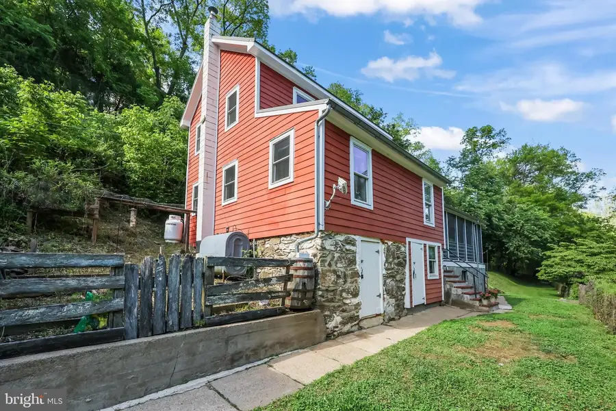 13316 Downey Mill Rd, Lovettsville, VA 20180 - #2