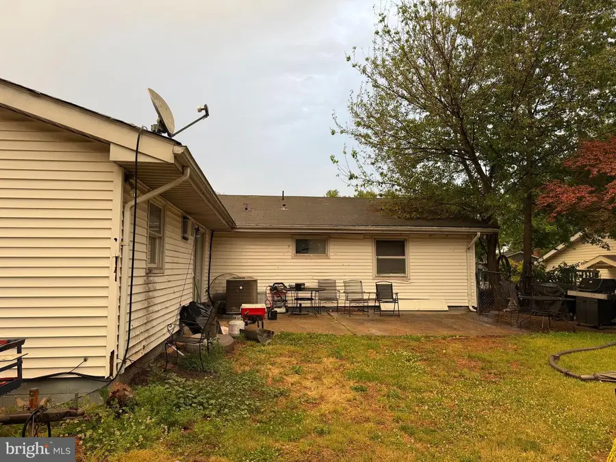 805 N Amelia St, Sterling, VA 20164 - #3