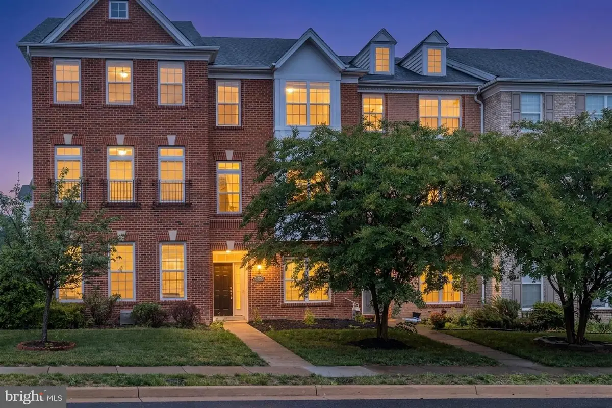 43202 Whelplehill Ter, Ashburn, VA 20148 - #1